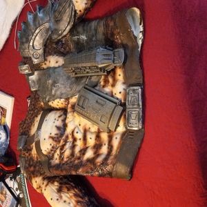 Predator 1 hands.and torso and hands
